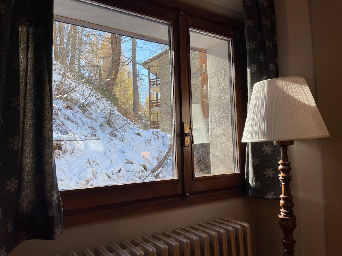 Raffinato Ed Accogliente Monolocale Di Montagna Apartment เบรยล์-แชร์วิเนีย ภายนอก รูปภาพ